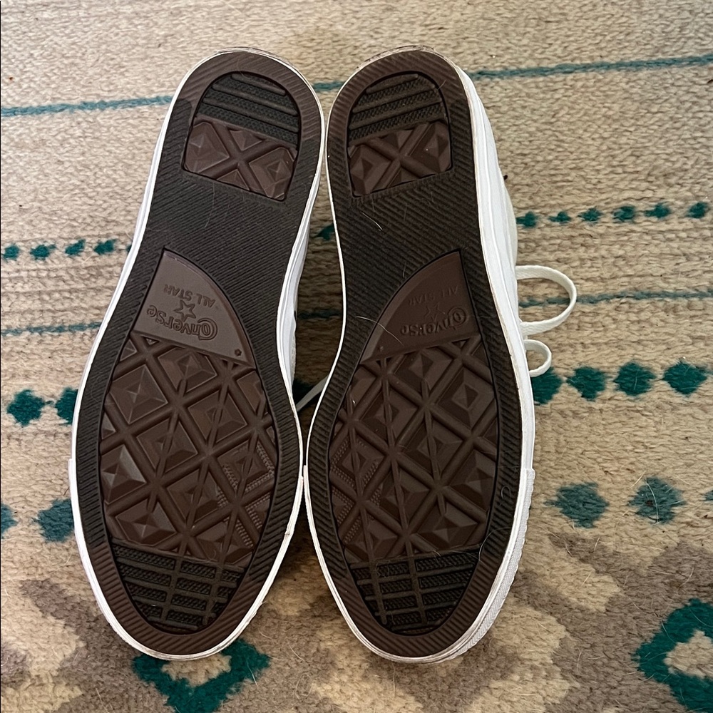 Converse - Picture 4 of 4